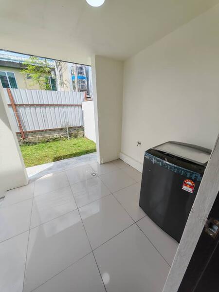 2-storey Terraced House for Sale in Kota Kinabalu Industrial Park (Kota Kinabalu) - Gavin Chia - Balcony - PropertyGuru.com.my
