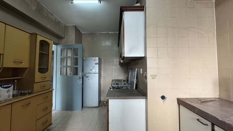 Condominium for Sale at The Vistana - Johann Paul Gregory Gregory - Kitchen - PropertyGuru.com.my