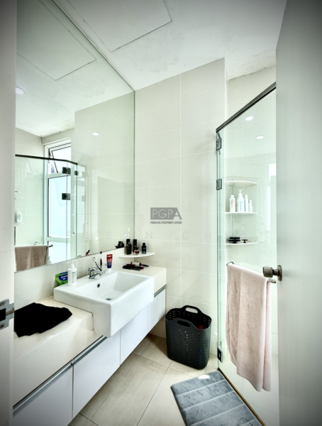 Kondominium untuk Dijual di Ferringhi Residence - Susan Chia - Bathroom - PropertyGuru.com.my