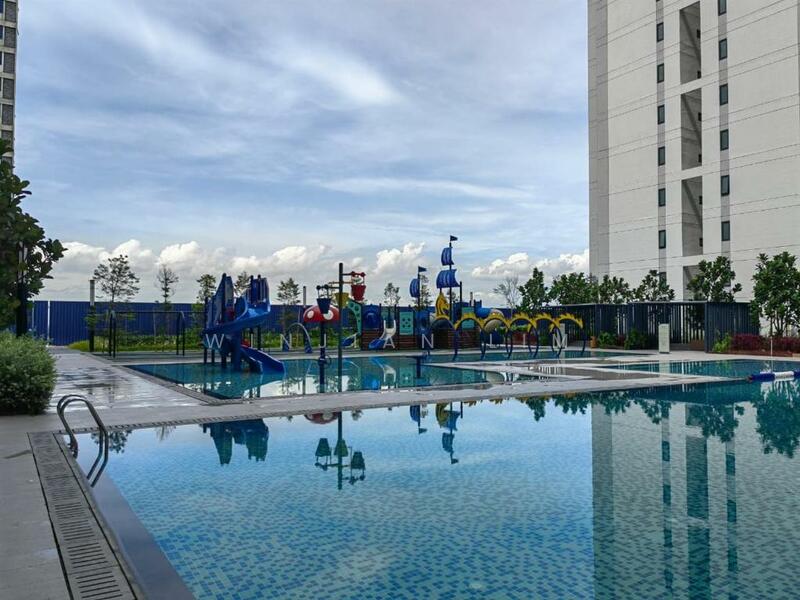 Servis Apartment untuk Disewa di Horizon Suites - Winjian Lim - Pool - PropertyGuru.com.my