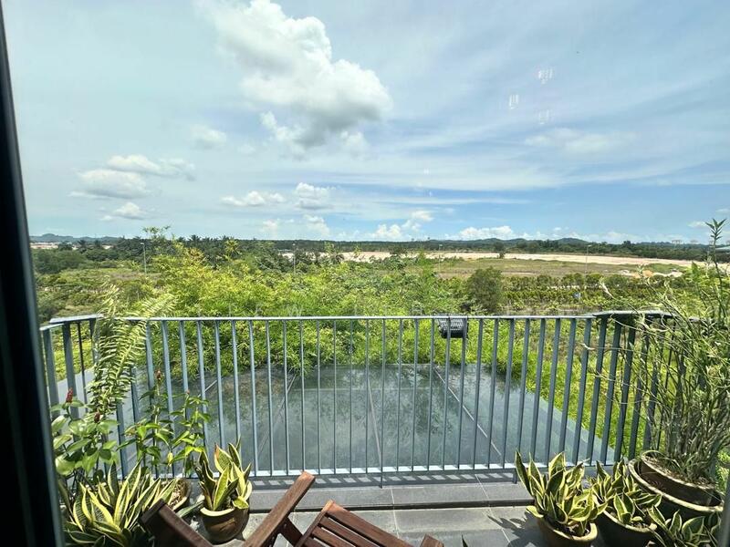 Semi-Detached House for Sale in Iskandar Puteri (Nusajaya) (Johor) - Liew Lih Yi - Balcony - PropertyGuru.com.my