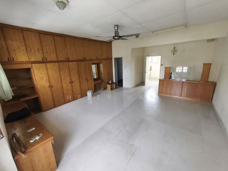 2.5-storey Terraced House for Sale in Taman Wangsa Permai (Kepong) - Helen Wan - Bedroom - PropertyGuru.com.my