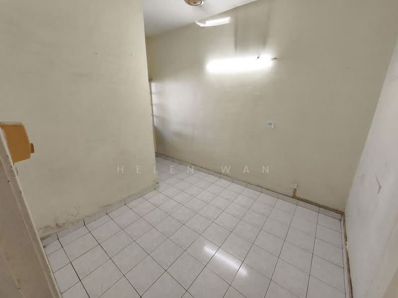 2.5-storey Terraced House for Sale in Taman Wangsa Permai (Kepong) - Helen Wan - Interior - PropertyGuru.com.my