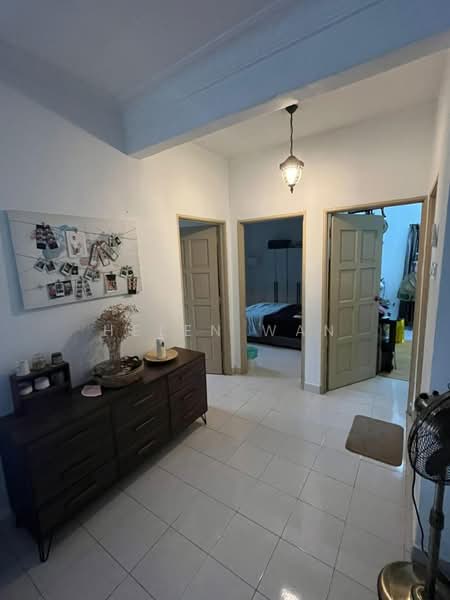Pangsapuri untuk Dijual di Villa Pavilion - Helen Wan - Corridor - PropertyGuru.com.my