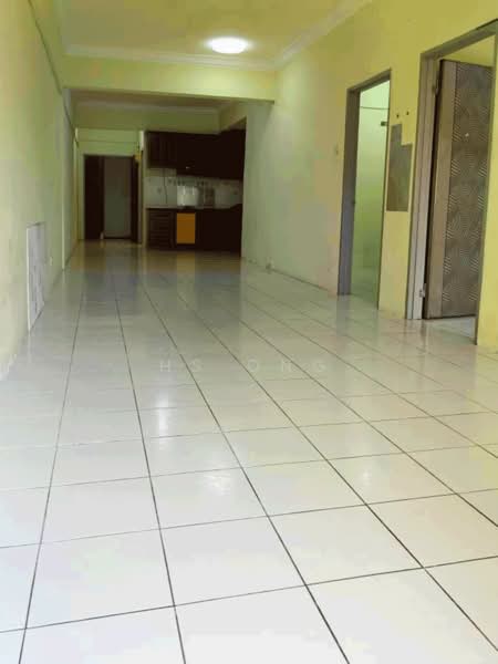 Pangsapuri untuk Dijual di Vista Bayu - HS Ong - Living Room - PropertyGuru.com.my