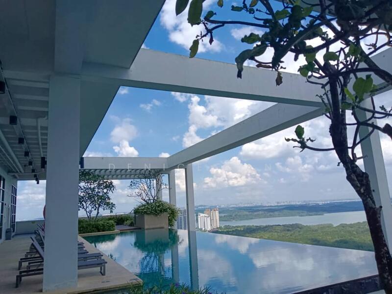 Rooftop infinity pool