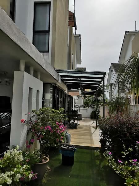 Rumah Berkembar untuk Dijual di Kajang (Selangor) - Catherine Cheah - Exterior - PropertyGuru.com.my