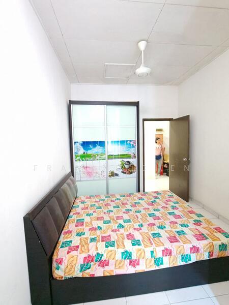 Untuk Disewa - Taman Kempas Indah johor