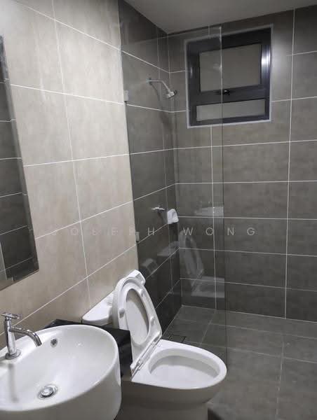Kediaman Servis untuk Dijual di Liberty @ Arc - Joseph Wong - Bathroom - PropertyGuru.com.my