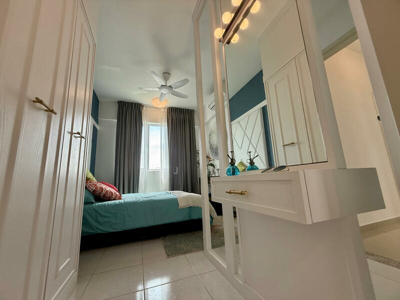 Havana Beach Residences - Master Bedroom