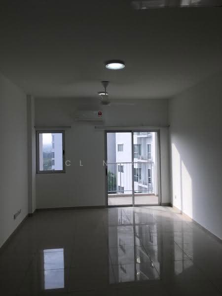 Kediaman Servis untuk Dijual di Jadite Suites - CL Ngan - Balcony - PropertyGuru.com.my