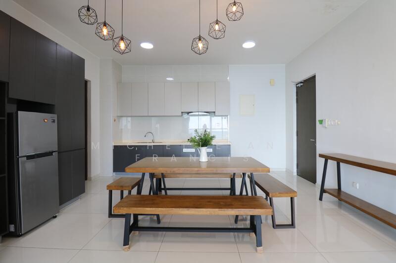 Condominium for Sale at Royal Strand @ Country Garden Danga Bay - Michelle Ann Francis - Kitchen - PropertyGuru.com.my