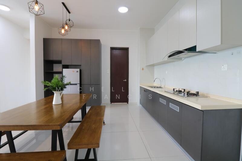 Condominium for Sale at Royal Strand @ Country Garden Danga Bay - Michelle Ann Francis - Kitchen - PropertyGuru.com.my