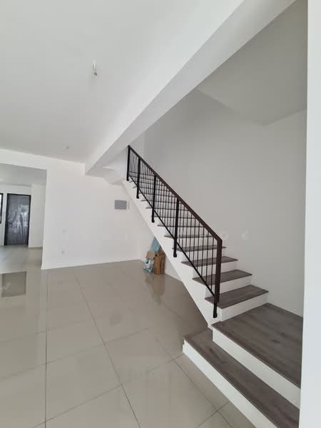 2-storey Terraced House for Sale in Bandar Bukit Raja (Klang) - Elwin Chok - Entrance - PropertyGuru.com.my