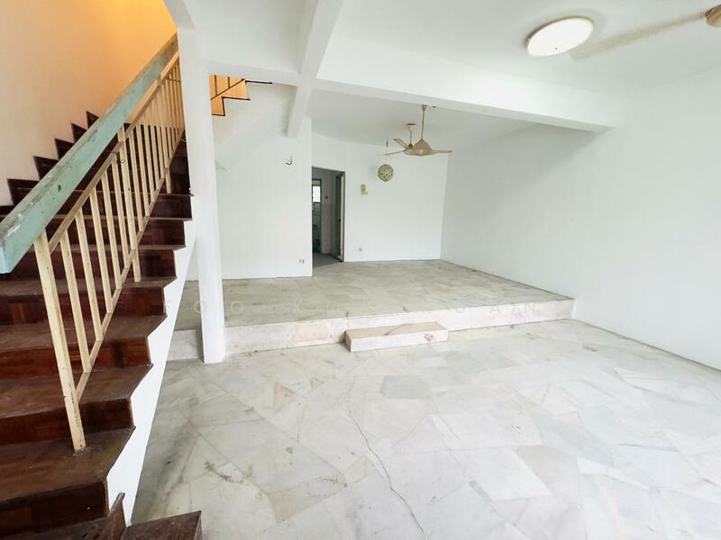 2-storey Terraced House for Sale in Rawang (Selangor) - Kelton Foo - Living Room - PropertyGuru.com.my