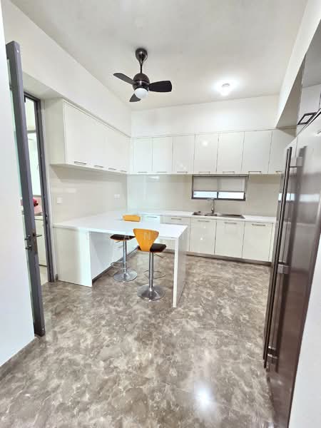 Kondominium untuk Dijual di Kiaramas Danai - Sean Tan - Kitchen - PropertyGuru.com.my