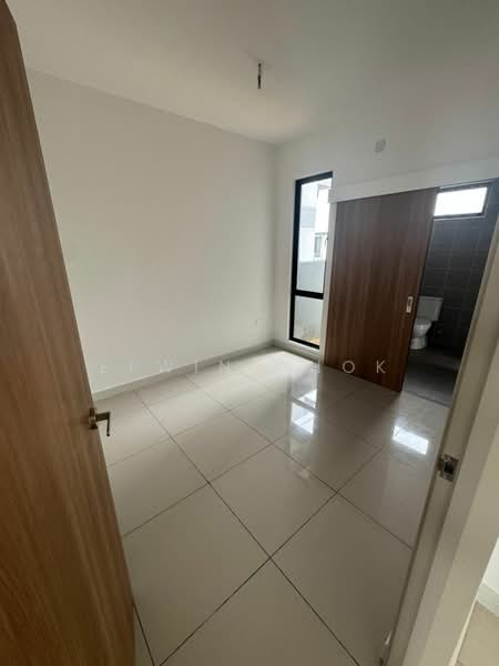 Rumah Teres 2 Tingkat untuk Disewa di Bandar Bukit Raja (Klang) - Elwin Chok - Bedroom - PropertyGuru.com.my