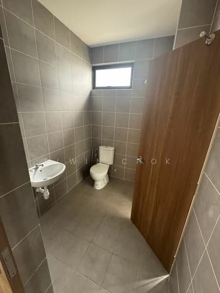 Rumah Teres 2 Tingkat untuk Disewa di Bandar Bukit Raja (Klang) - Elwin Chok - Bathroom - PropertyGuru.com.my