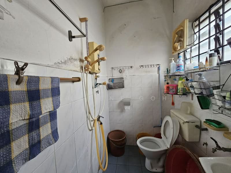 2-storey Terraced House for Sale in Pandan Indah (Selangor) - Sherene Goh - Bathroom - PropertyGuru.com.my