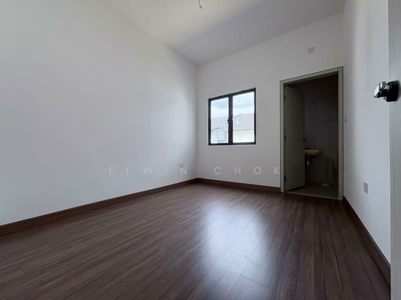 2-storey Terraced House for Sale in Bandar Bukit Raja (Klang) - Elwin Chok - Bedroom - PropertyGuru.com.my