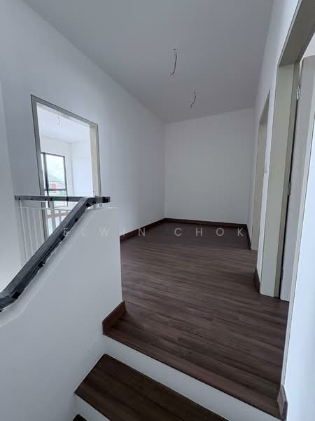 2-storey Terraced House for Sale in Bandar Bukit Raja (Klang) - Elwin Chok - Corridor - PropertyGuru.com.my