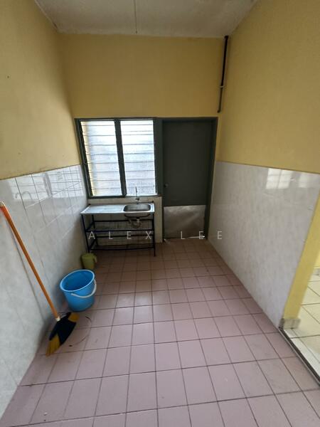 Flat for Rent at Taman Tenaga - Alex Lee - Kitchen - PropertyGuru.com.my