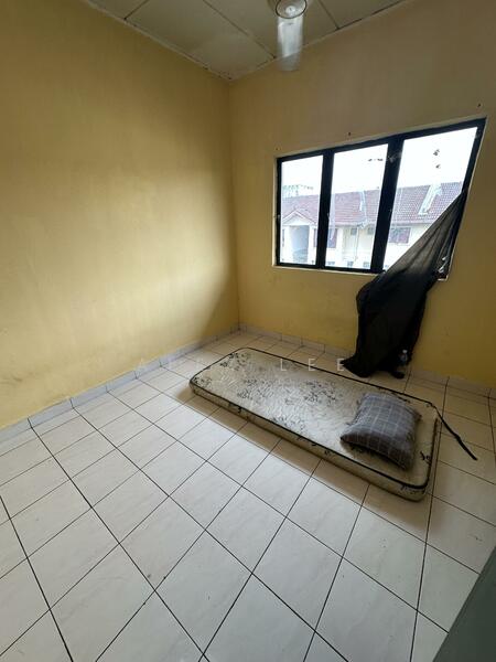 Flat for Rent at Taman Tenaga - Alex Lee - Bedroom - PropertyGuru.com.my