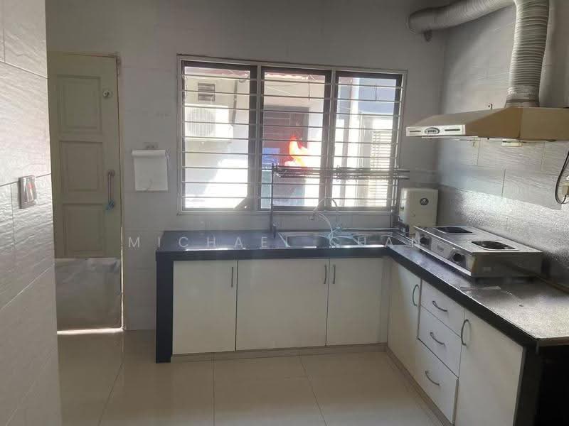 Terraced House for Sale in Puchong (Selangor) - Michael Chan - Kitchen - PropertyGuru.com.my