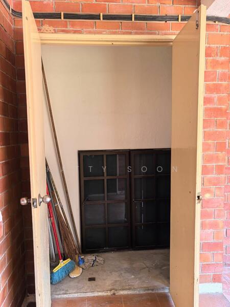 Rumah Teres 2 Tingkat untuk Dijual di Kajang (Selangor) - Katty Soon - Entrance - PropertyGuru.com.my