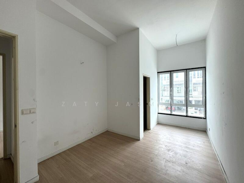 For Sale - Tiara South