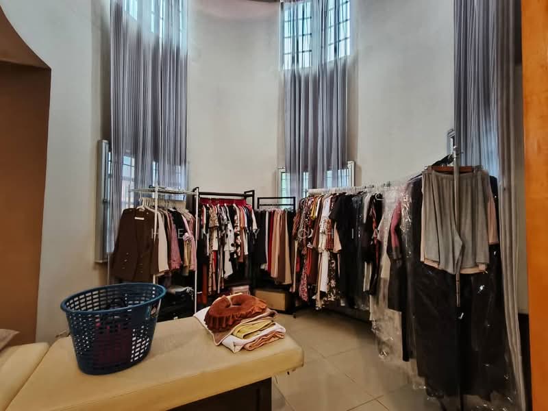 Rumah Teres 3 Tingkat untuk Dijual di Batu 9 (Cheras) - Henry Chia - PropertyGuru.com.my