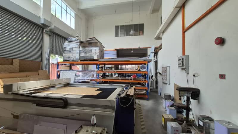 Semi-D Factory for Sale in Bukit Jelutong (Shah Alam) - Irwan Yusoff - Interior - PropertyGuru.com.my