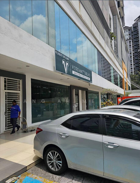 Kedai / Pejabat untuk Dijual di Petaling Jaya (Selangor) - Ang Ah Meng - Exterior - PropertyGuru.com.my