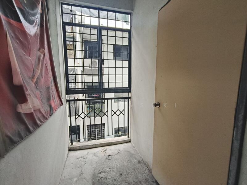 For Sale - D' Tinggian Suasana