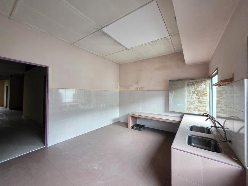 Shop / Office for Sale in Rawang (Selangor) - Kathy Pong - Kitchen - PropertyGuru.com.my