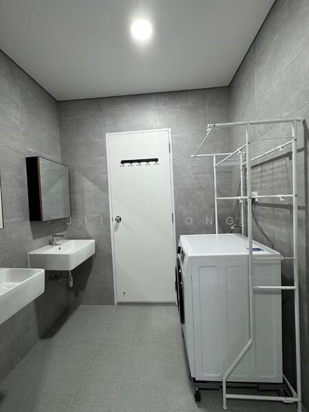 Servis Apartment untuk Disewa di Cubic Botanical - Jiin Siong Tan - Bathroom - PropertyGuru.com.my