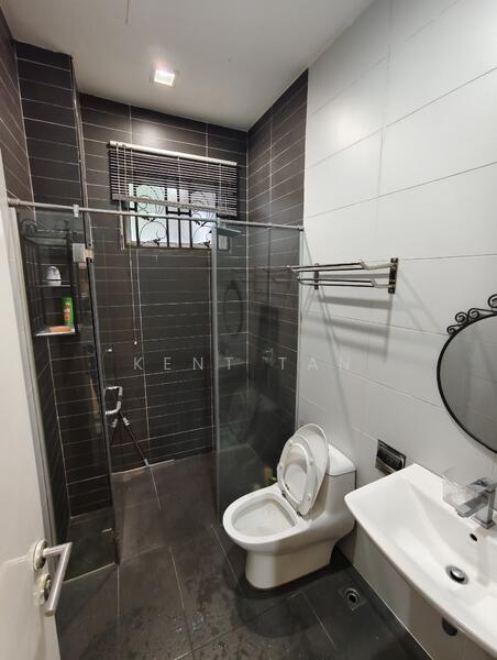 Semi-Detached House for Sale in Taman Bukit Suria (Cheras) - Kent Tan - Bathroom - PropertyGuru.com.my
