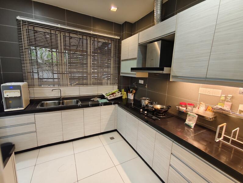 Semi-Detached House for Sale in Taman Bukit Suria (Cheras) - Kent Tan - Kitchen - PropertyGuru.com.my