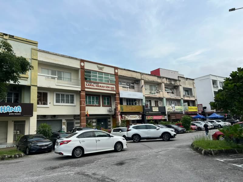 Kedai untuk Dijual di Kota Kemuning (Shah Alam) - Winnie Chow - PropertyGuru.com.my
