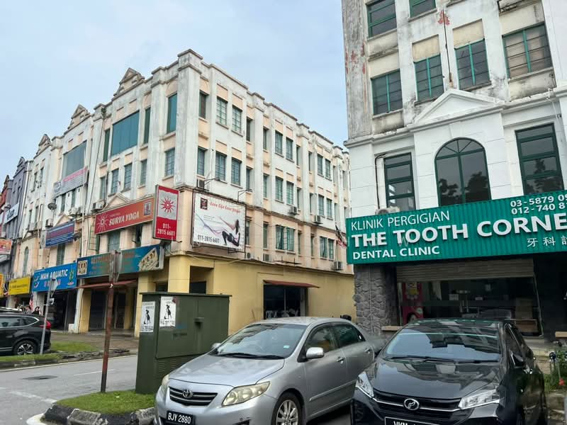 Kedai untuk Dijual di Kota Kemuning (Shah Alam) - Winnie Chow - Exterior - PropertyGuru.com.my