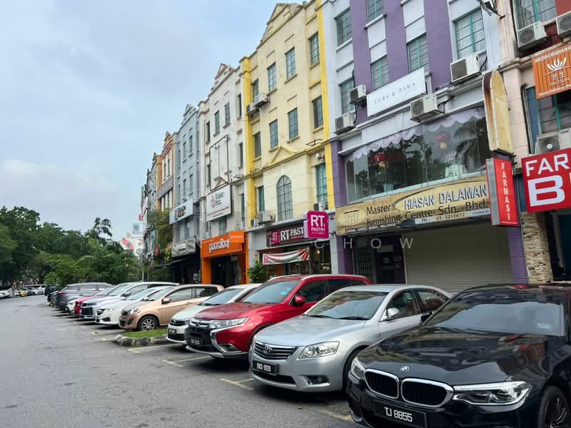 For Sale - Facing Main Road Shoplot, Kota Kemuning