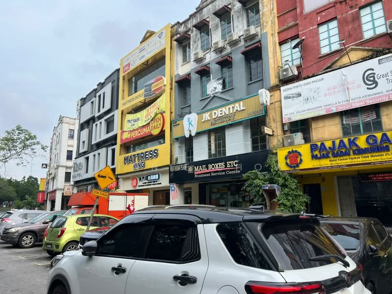 For Sale - Facing Main Road Shoplot, Kota Kemuning