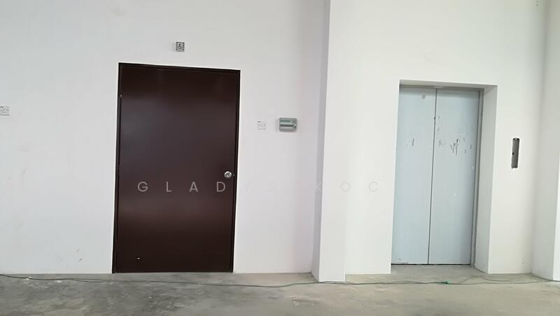 Semi-D Factory for Rent in Batu Maung (Penang) - Gladys Kock - Corridor - PropertyGuru.com.my