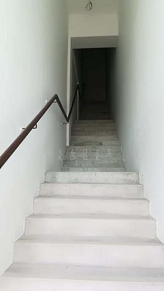 Semi-D Factory for Rent in Batu Maung (Penang) - Gladys Kock - Corridor - PropertyGuru.com.my