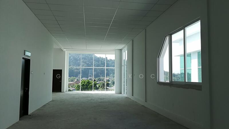 Semi-D Factory for Rent in Batu Maung (Penang) - Gladys Kock - Corridor - PropertyGuru.com.my