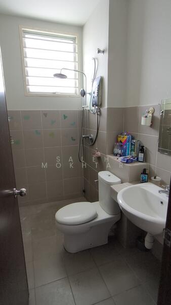 Rumah Teres 2 Tingkat untuk Dijual di Bandar Puncak Alam (Puncak Alam) - Saleh Mokhtar - Bathroom - PropertyGuru.com.my