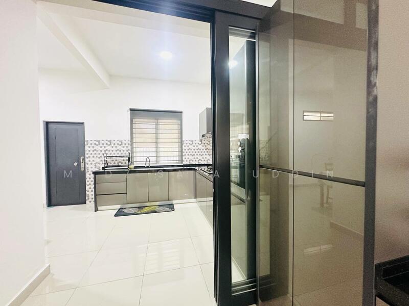 2-storey Terraced House for Sale in Cyberjaya (Selangor) - Mudz Salahuddin - Kitchen - PropertyGuru.com.my