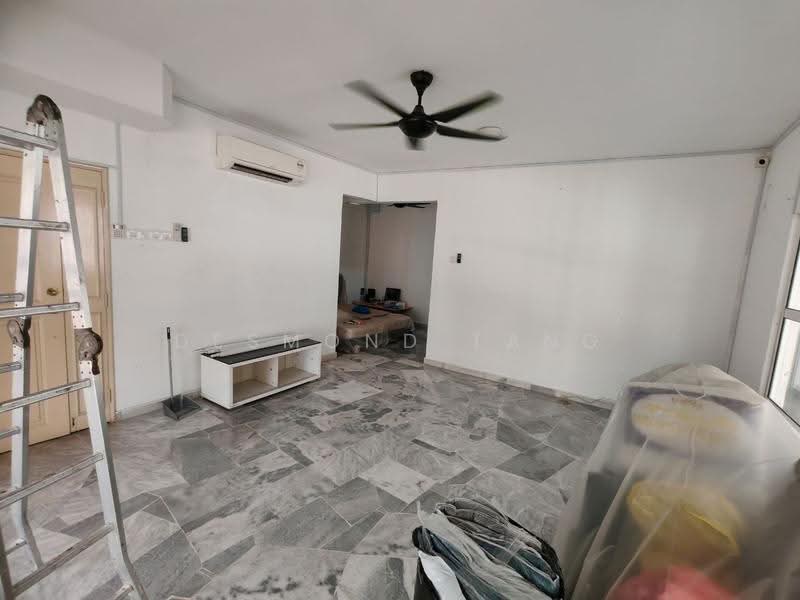 2-storey Terraced House for Sale in Taman Sungai Besi Indah (Seri Kembangan) - Desmond Tang - Living Room - PropertyGuru.com.my