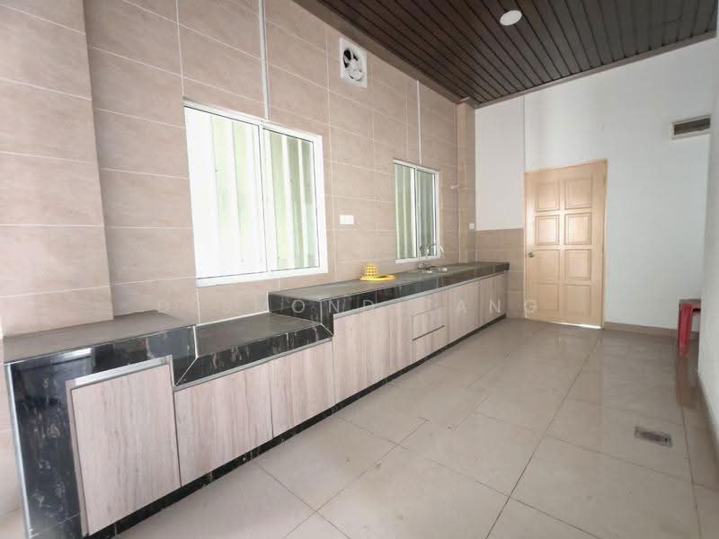 2-storey Terraced House for Sale in Taman Sungai Besi Indah (Seri Kembangan) - Desmond Tang - Kitchen - PropertyGuru.com.my