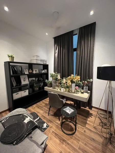 Kondominium untuk Disewa di Picasso Residence - Kelvin Tham - Study - PropertyGuru.com.my